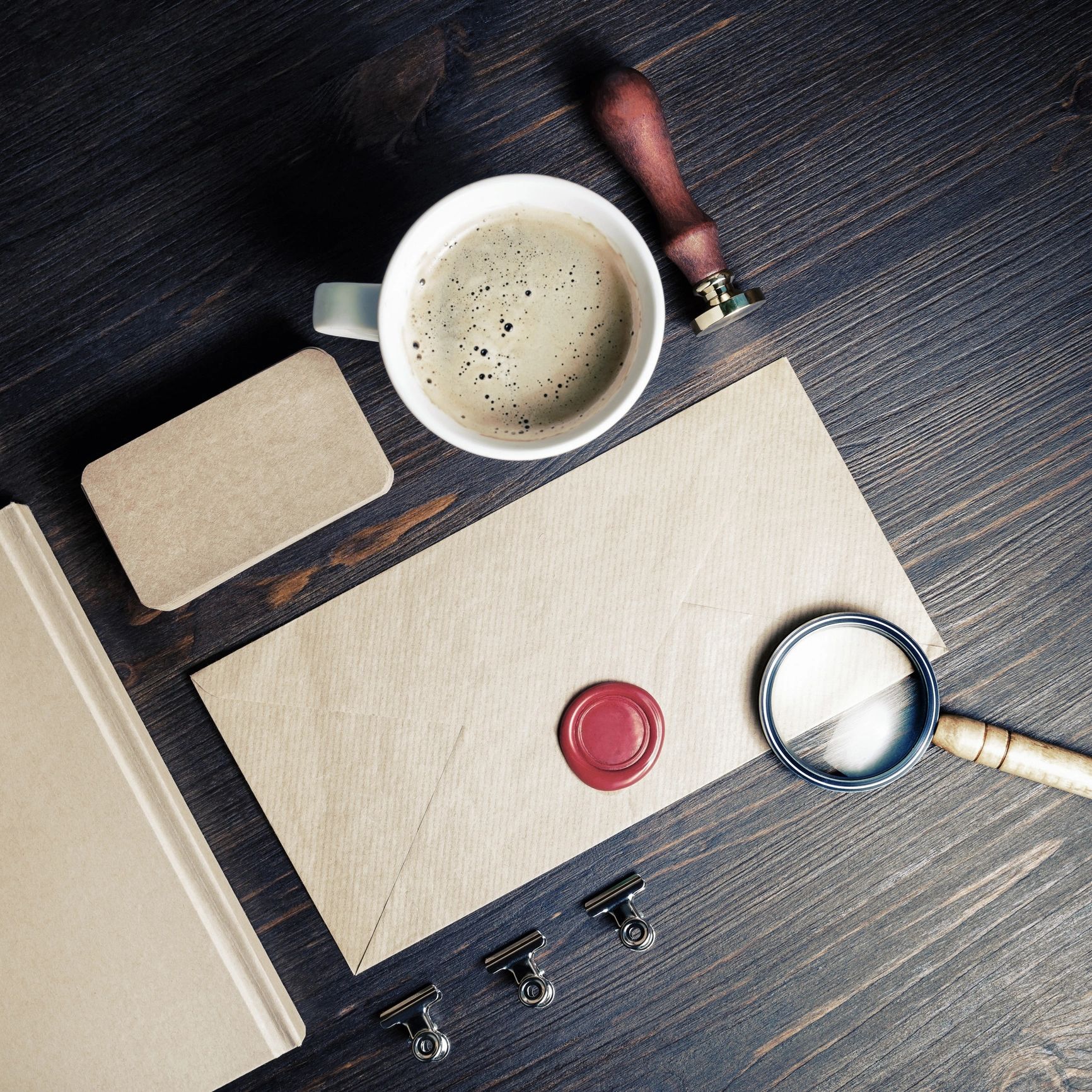 Blank kraft stationery set mockup for logo design presentation.